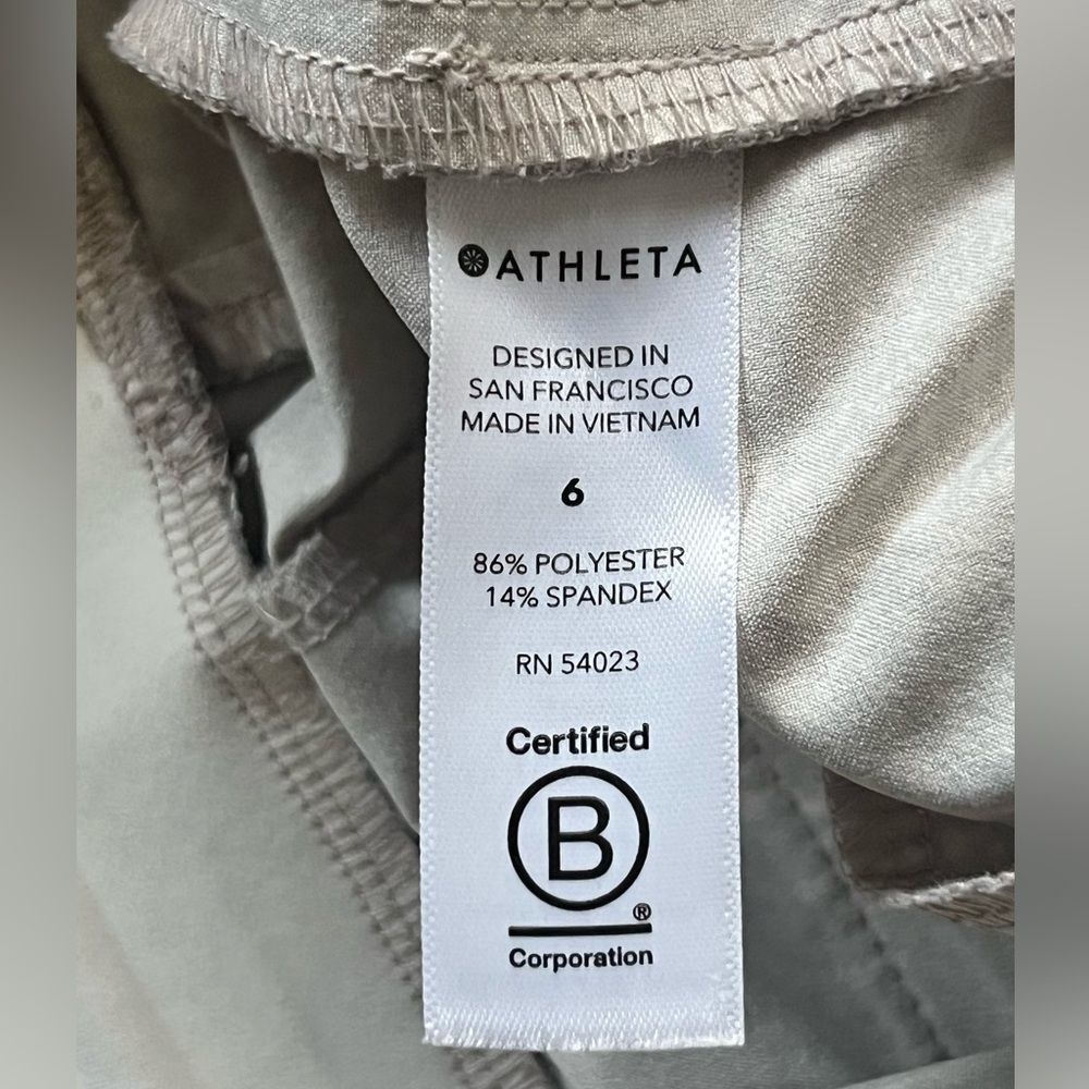 ATHLETA Venture Printed Pant Size 6 Snakeskin Jogger Travel Activewear - Picture 10 of 10